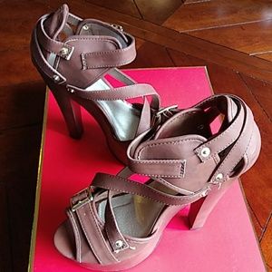 qupid strappy heels